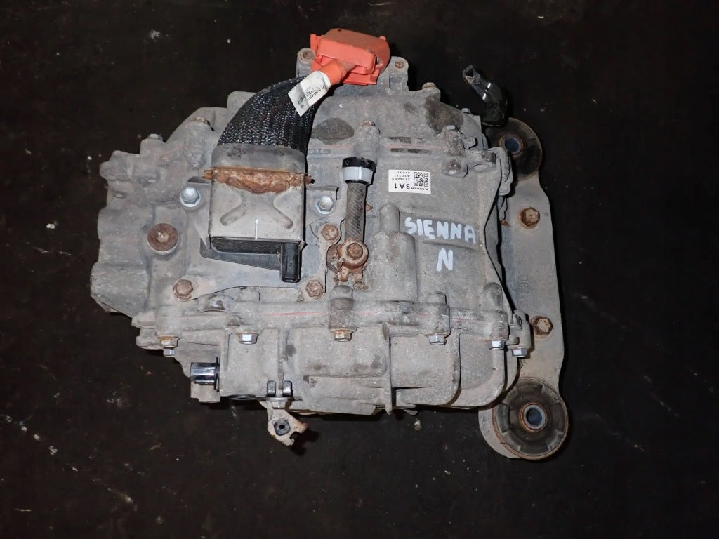 Dyfer Tylny Silnik Elektryczny 21JWK5 Toyota Sienna 2.5 Hybrid 2021