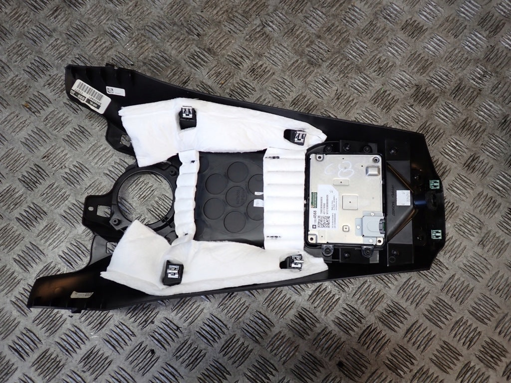 Moduł Ładowania Telefonu Ładowarka Indukcyjna Chevrolet Corvette C8 2020