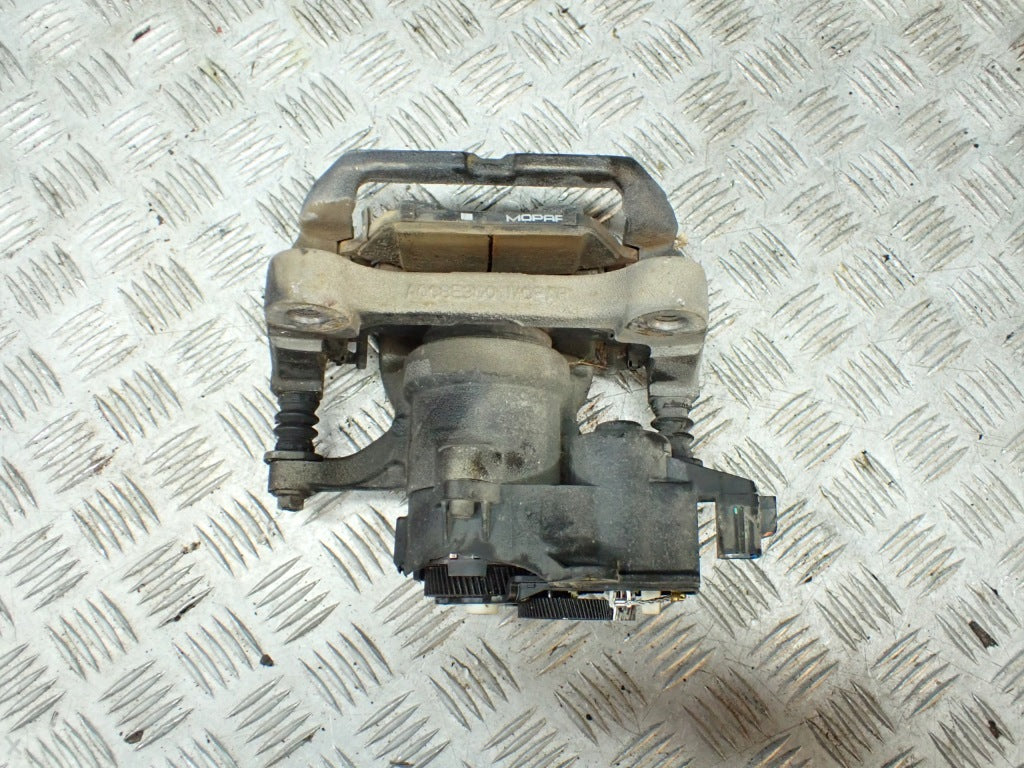 Zacisk Tylny Elektryczny Uszkodzony Dodge RAM V 2019-