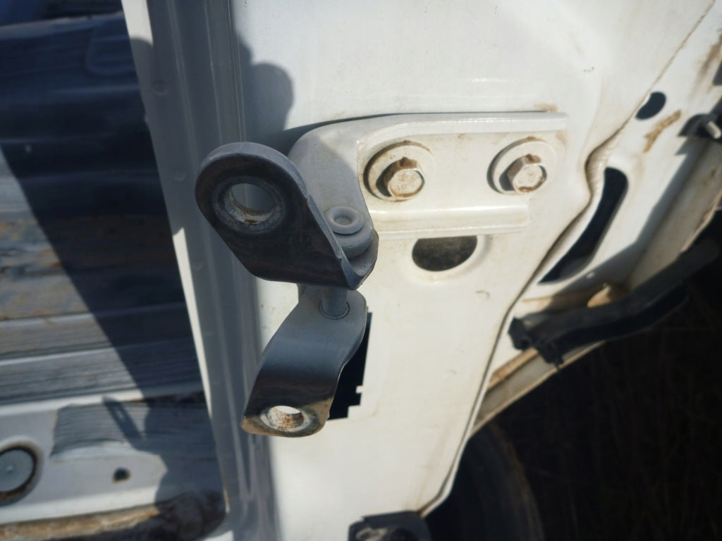 Zawias Drzwi Chevrolet Silverado 2013-