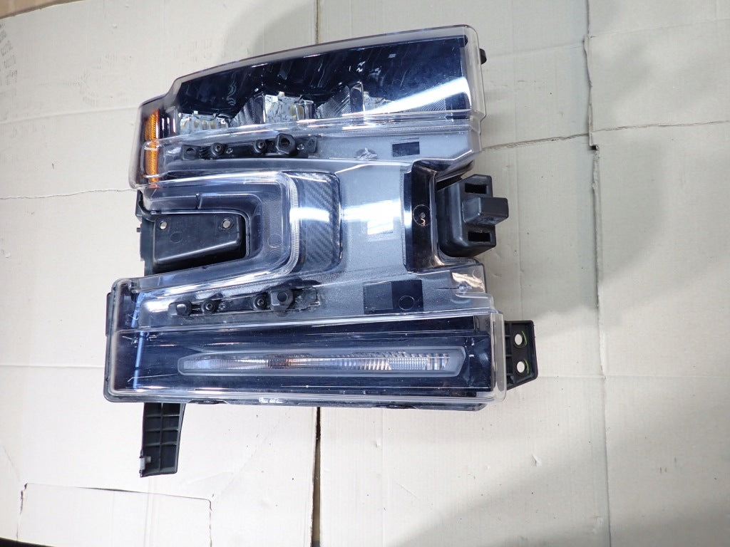 Right Front Headlight Set LED Chevrolet Silverado 4x4 2019-