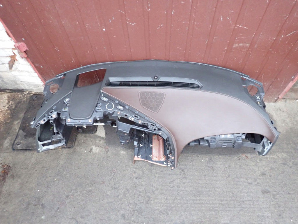Deska Kpl. Kokpit Kratki HUD Chevrolet Corvette C7 3LT 2014-