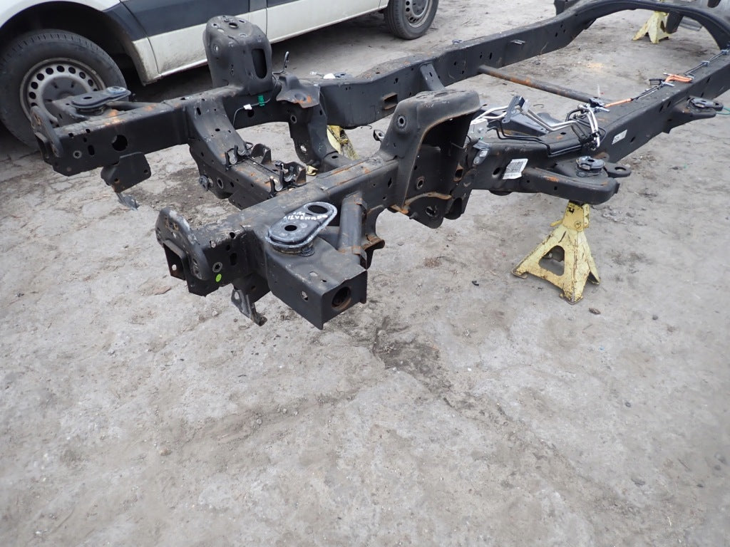 Rama Przednia Chevrolet Silverado GMC Sierra 4x4 Crew Cab 5.8 ft 2019-