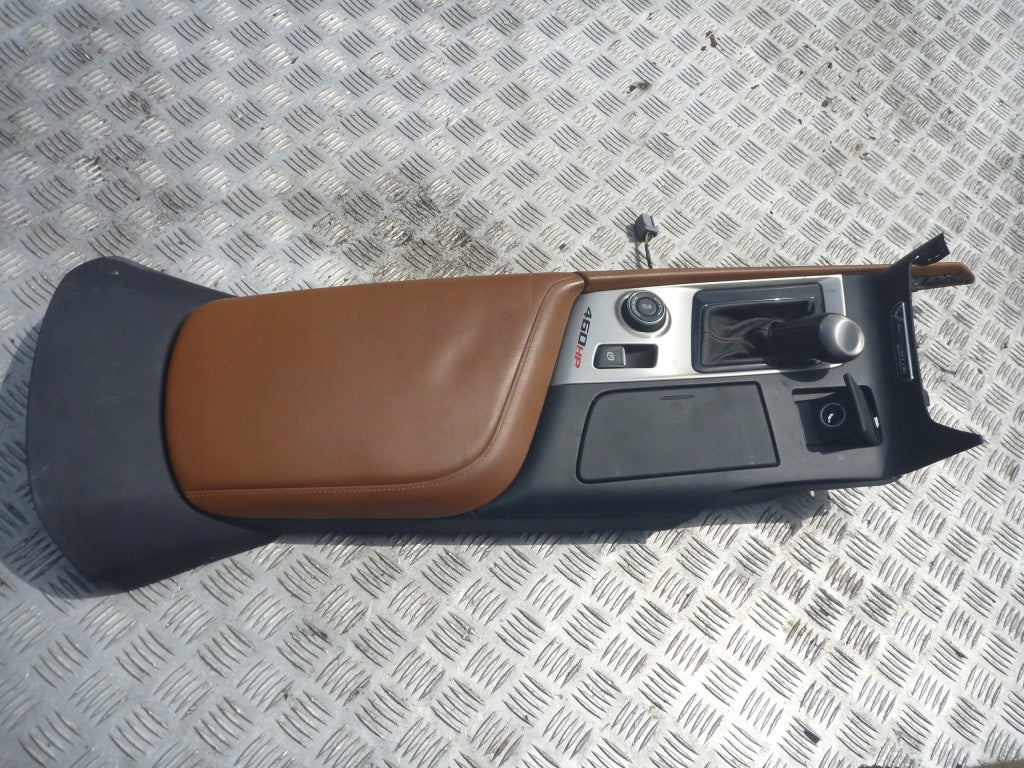 Tunnel Armrest Kit Chevrolet Corvette C7 3LT