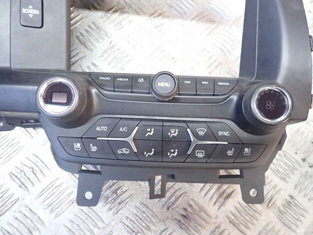 Panel Radia Klimatyzacji Radio Chevrolet Corvette C7 3LT Z51 2016