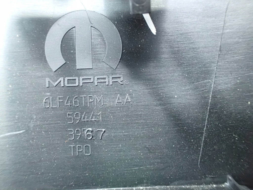Osłona Słupka Tylna Prawa Jeep Wagoneer Grand Wagoneer WS 5.7 22-