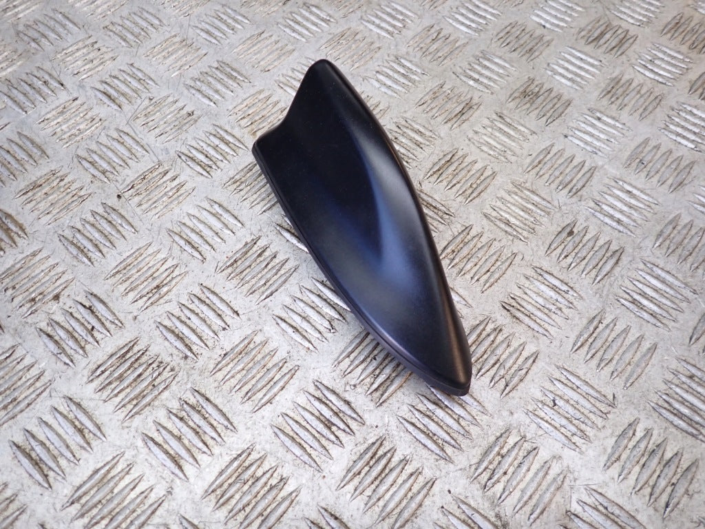 Antena Dachowa GPS Rekinek Toyota Sienna XL40 2021