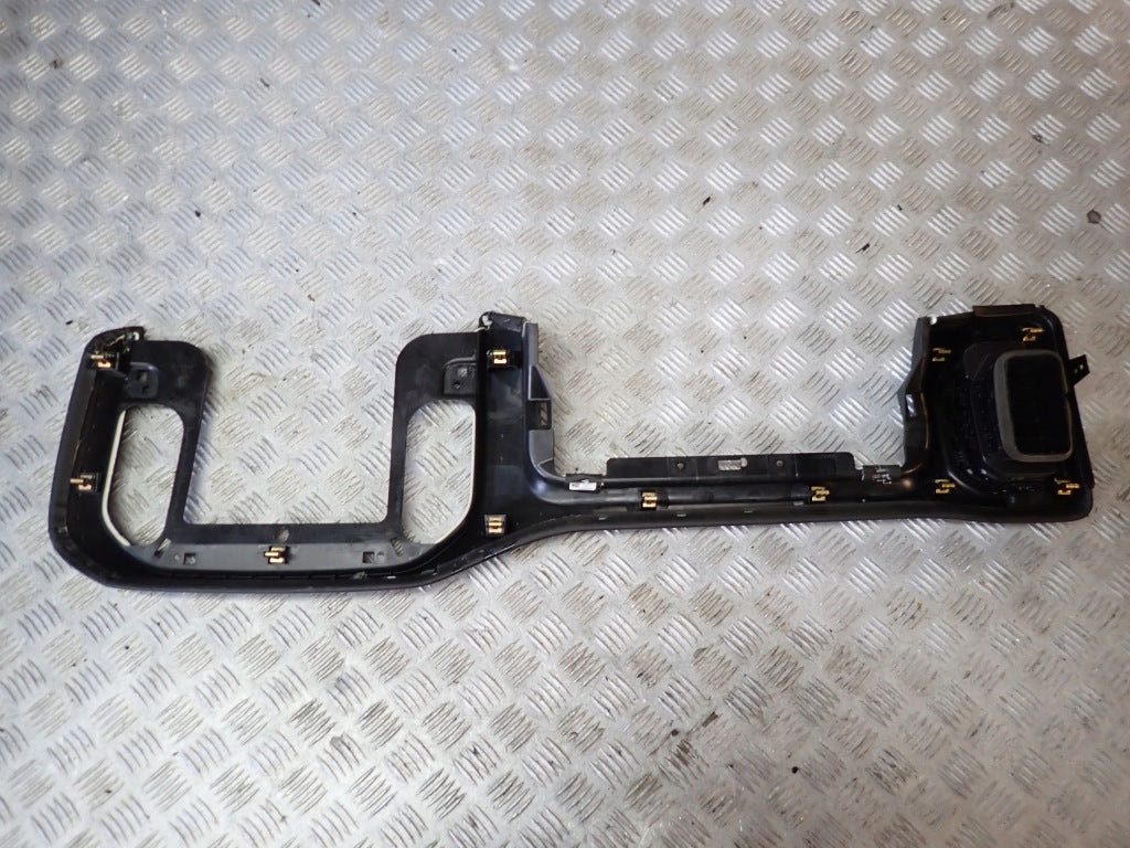 Dashboard Cockpit Frame Dashboard Leather Grille Chevrolet Silverado GMC Sierra 2019-