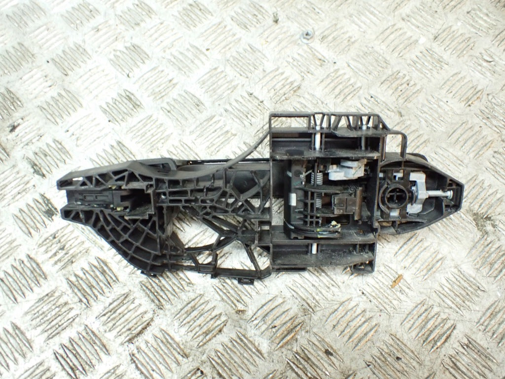 Klamka Prawa Tylna Chrome Dodge RAM V 4x4 19-