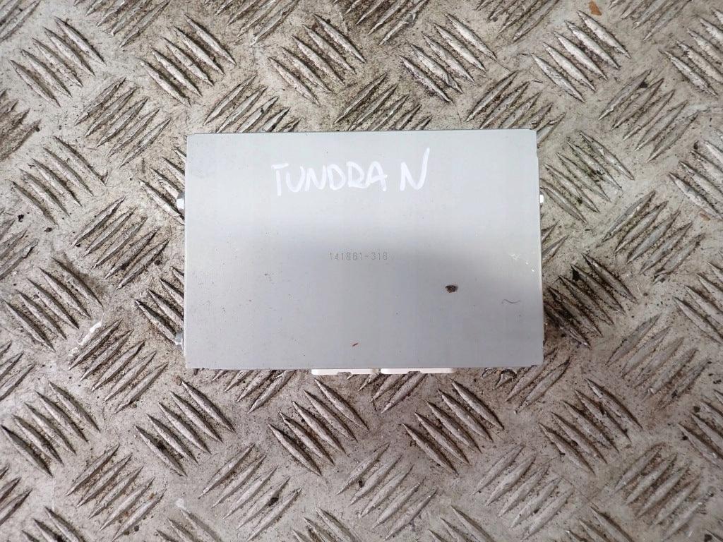 Toyota Tundra II 2016 Amplifier