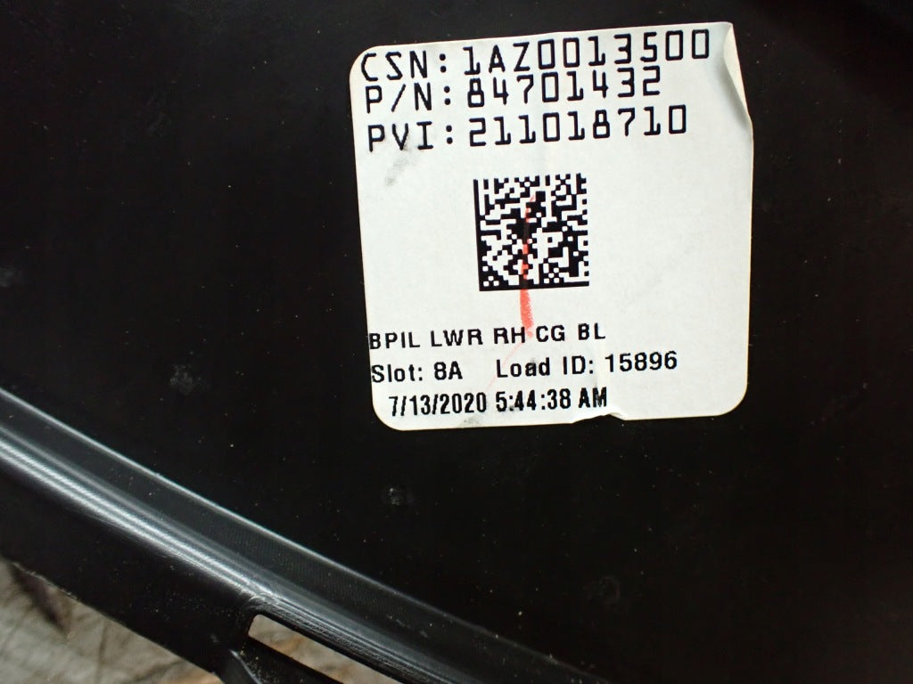 Right Center Pillar Cover Chevrolet Tahoe Suburban Yukon Escalade 21-