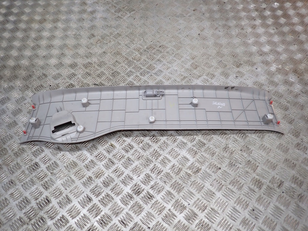 Osłona Podsufitki Dachu Tylna Toyota Sienna XL40 2021