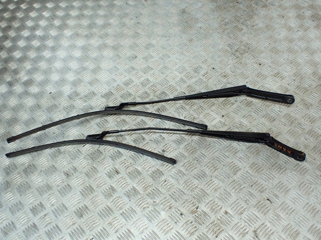 Wiper Arms PAIR VW Atlas Teramont 2019