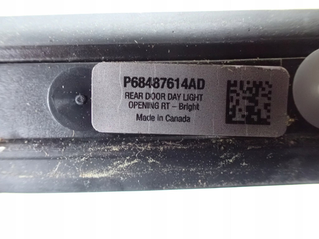 Listwa Chrom Drzwi Prawy Tył Prawa Tylna Jeep Wagoneer Grand Wagoneer WS 22