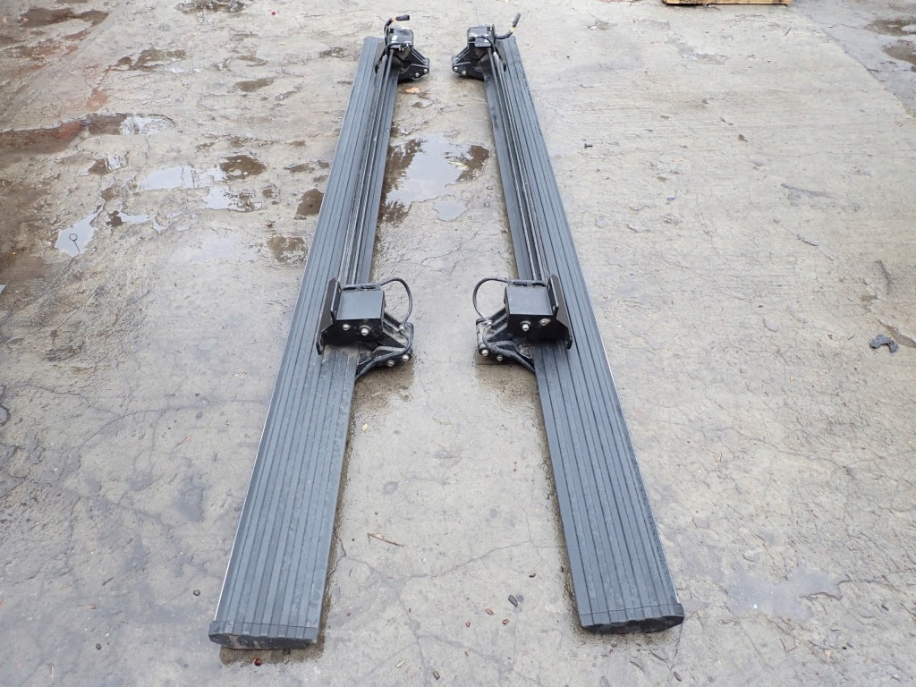 Stopnie Elektryczne Wysuwane Progi PARA Ford F150 Crew Cab Lariat 3.5 2022