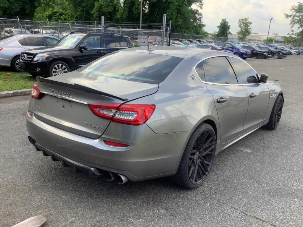 Wlot Kratka Błotnika Maserati Quattroporte 2015