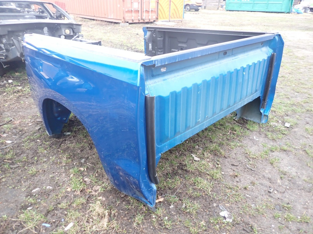 Paka Buda Zabudowa Tylna 5.9ft 180cm Chevrolet Silverado 2022