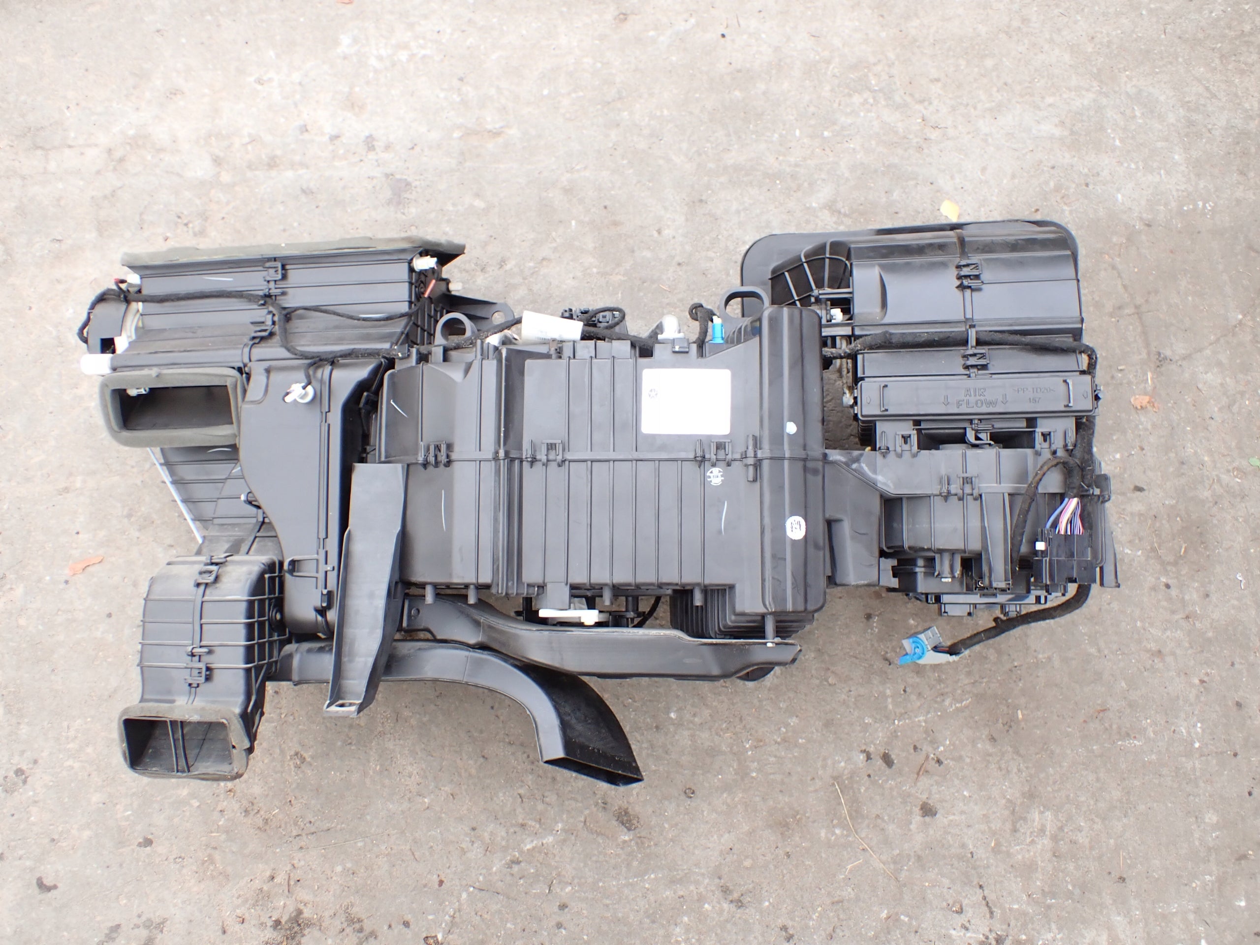 Nagrzewnica KPL Dodge RAM V Limited 2019-