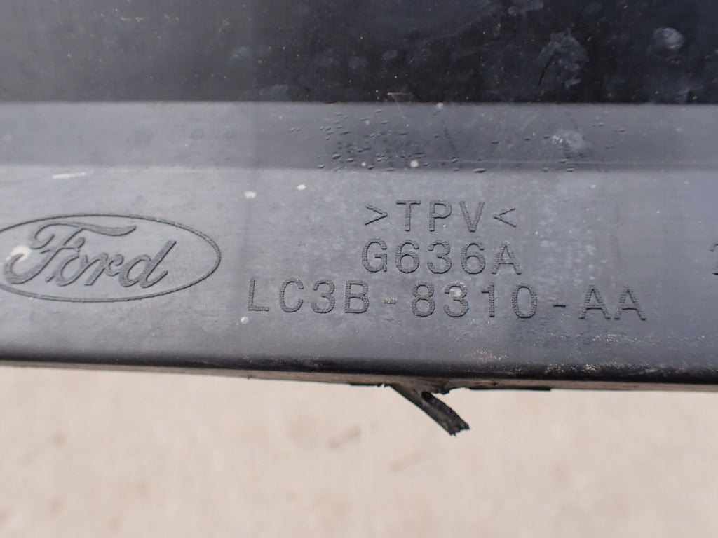 Kierownica powietrza do Ford F350 F250 Super Duty 2021, marka Autolandparts, widok z góry na element kierownicy.