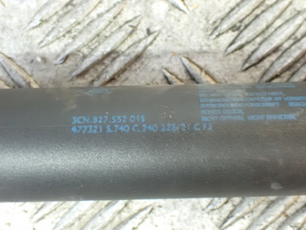 VW Atlas 2022 Tailgate Shock Absorber Telescope Actuator
