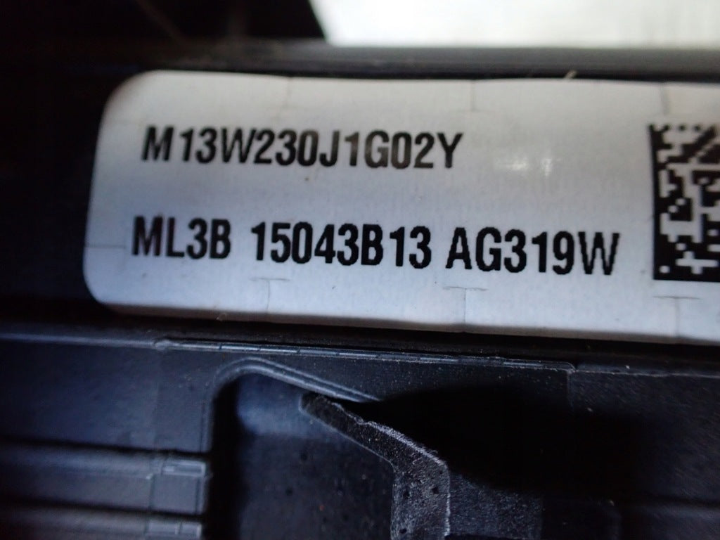 Poduszka powietrzna kierowcy Ford F150 2021- Autolandparts, element systemu bezpieczeństwa samochodu.
