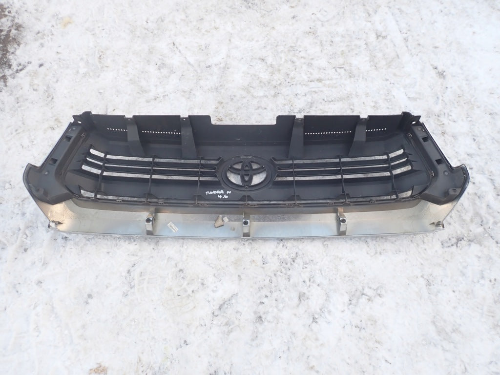 Atrapa Chłodnicy Grill Toyota Tundra II 2014-