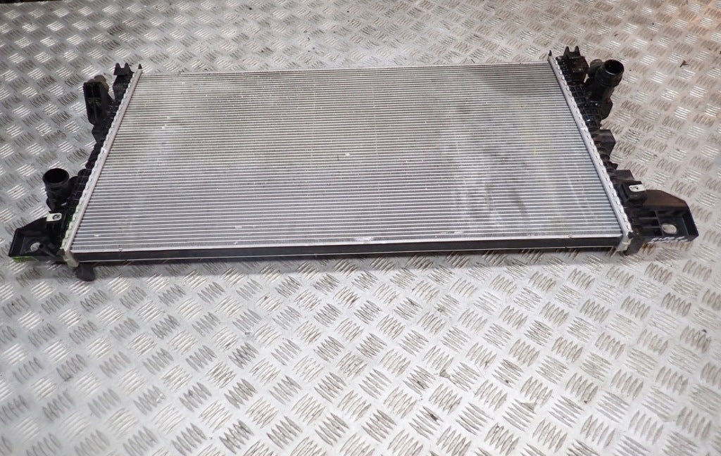 Chłodnica Wody Ford F150 5.0 3.5 Hybrid Raptor 2021-