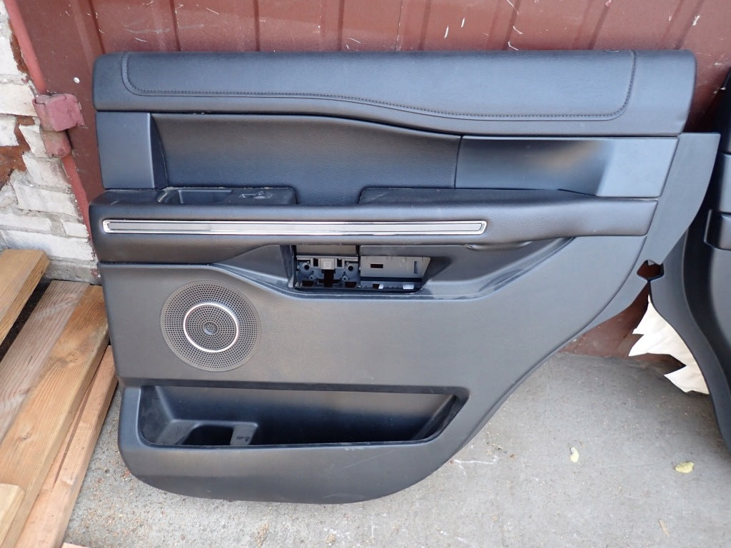 Right Rear Leather Side Panel Ford Expedition 2020