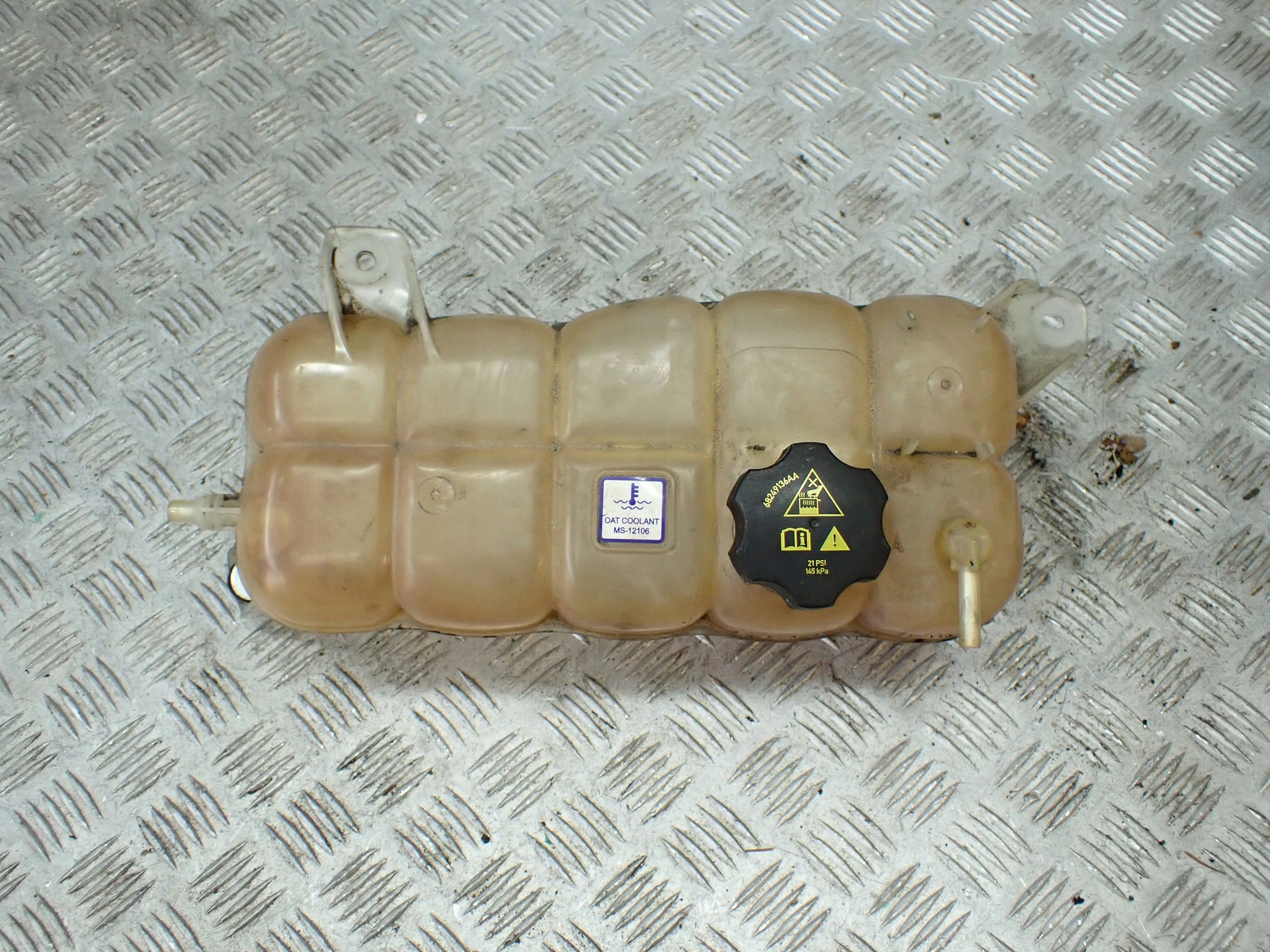 Zbiorniczek Wyrównawczy Płynu Chłodniczego Dodge RAM V 3.0 Diesel 2019-