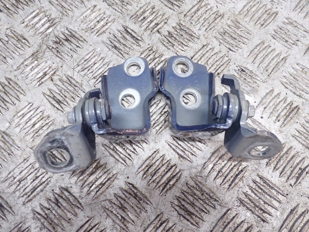Zawiasy Drzwi PARA Ford Explorer 2020-