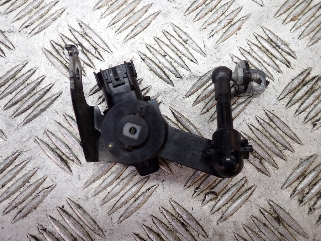 Chevrolet Corvette C8 2020- Suspension Leveling Sensor