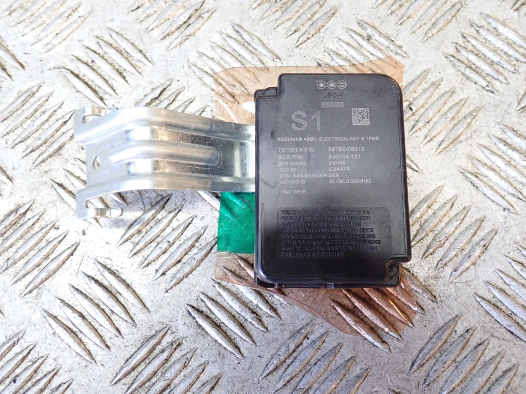 Moduł Keyless i TPMS Toyota Sienna XL40 2021-