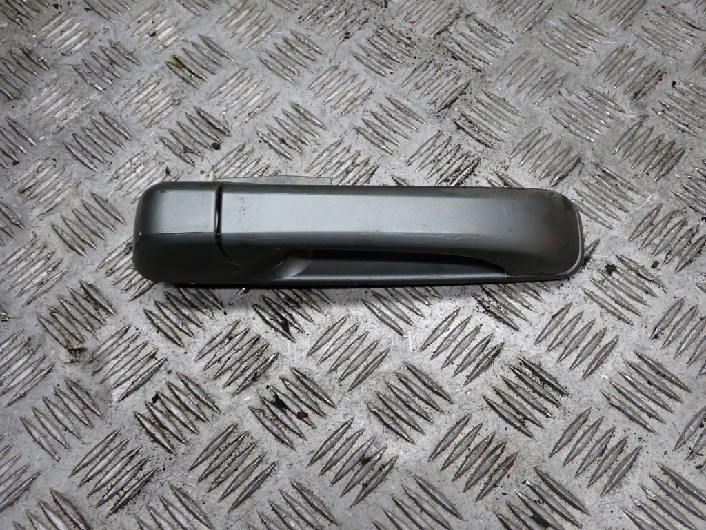 Right Front Handle RAM 09-
