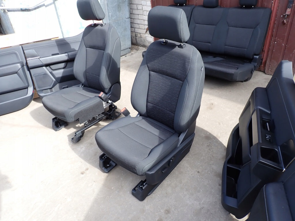 Kompletny zestaw tapicerki do foteli, boczków i kanapy Ford F150 2024 XLT Lift, Autolandparts, wysokiej jakości materiał