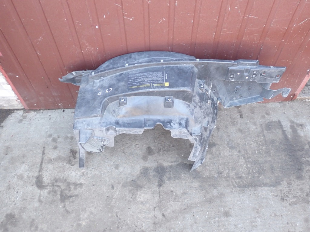Fartuch Nadkole Lewe Przednie Chevrolet Corvette C5