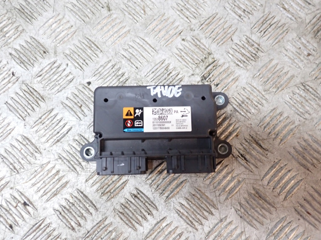 Sensor Poduszek Chevrolet Tahoe Suburban Yukon Cadillac Escalade 2021-