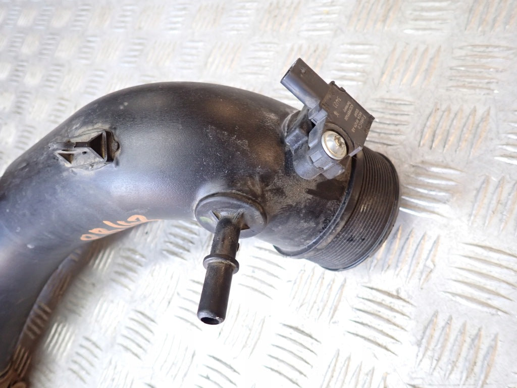 Przewód powietrza do Ford F150 3.5 2021- marki Autolandparts, widoczny na zdjęciu, część układu wentylacji i klimatyzacji.