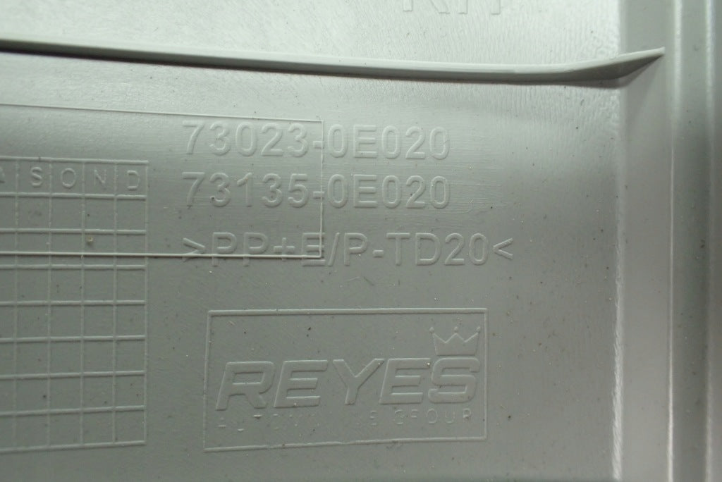 Osłona Słupka Wewnętrzna Środkowa Górna Toyota Tundra 2022-