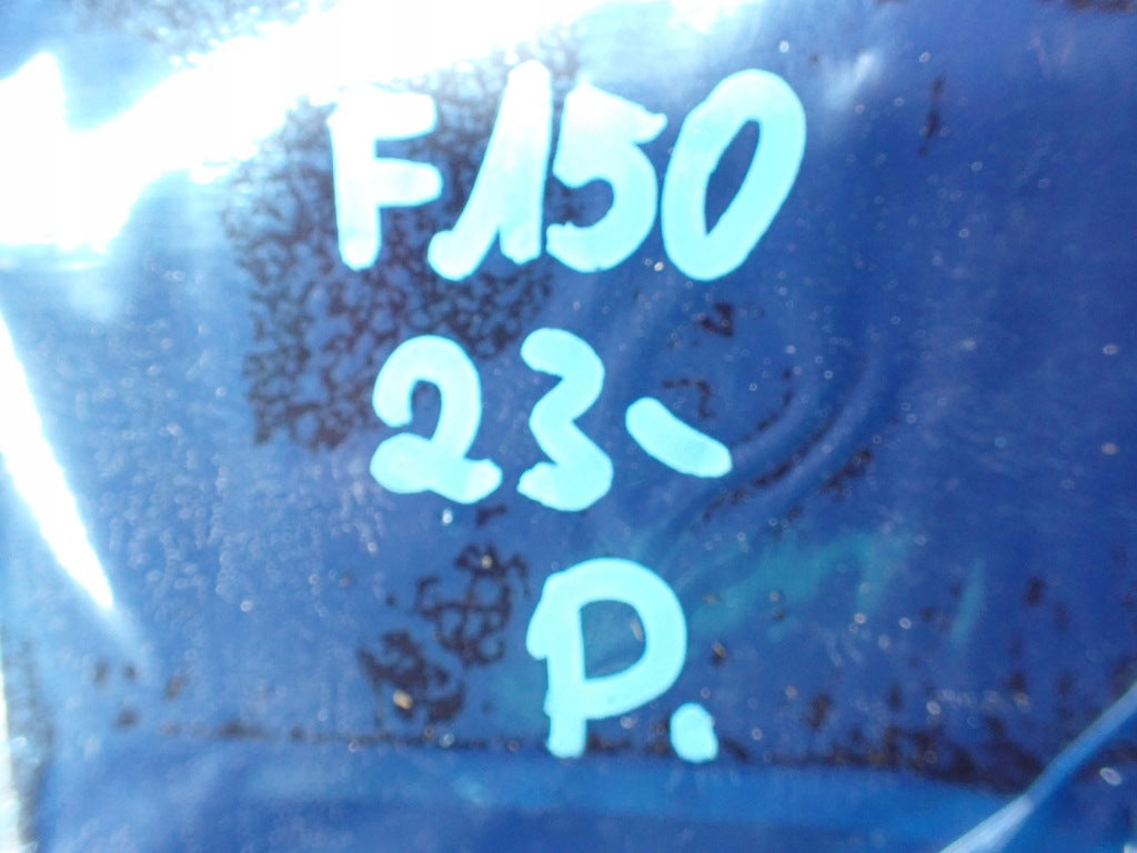 Emblemat błotnika prawego przedniego do Ford F150 XLT 2021- marki Autolandparts, widoczny na zdjęciu.