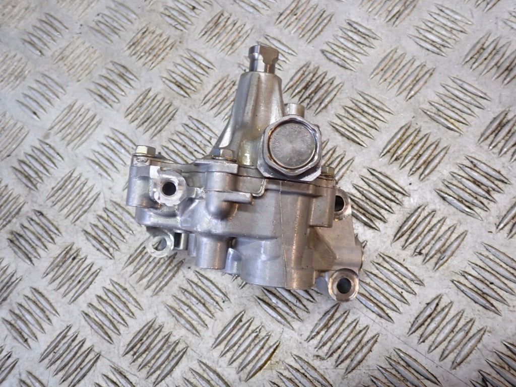 Pompa Oleju Toyota Sienna XL40 2.5 Hybryda A25A-S83 21-