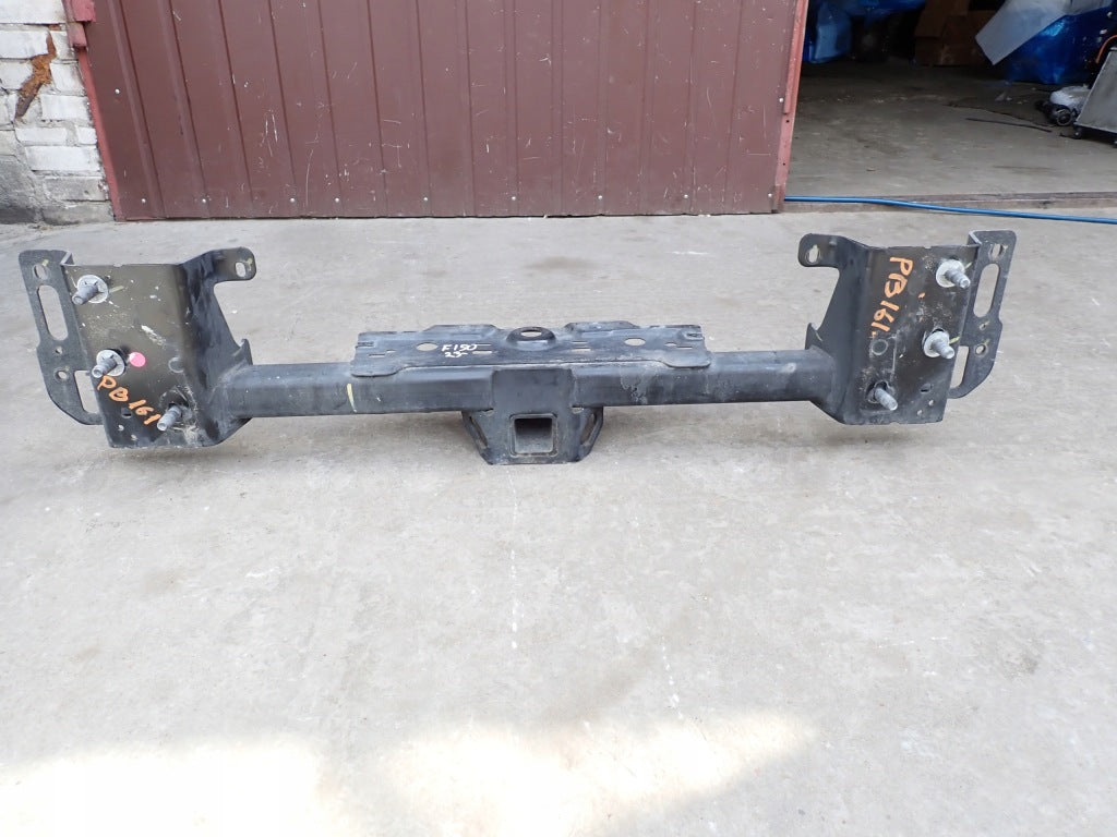Hak belki haka tylnego zderzaka do Ford F150 3.5 2025 LIFT, część marki Autolandparts, widoczny na zdjęciu.