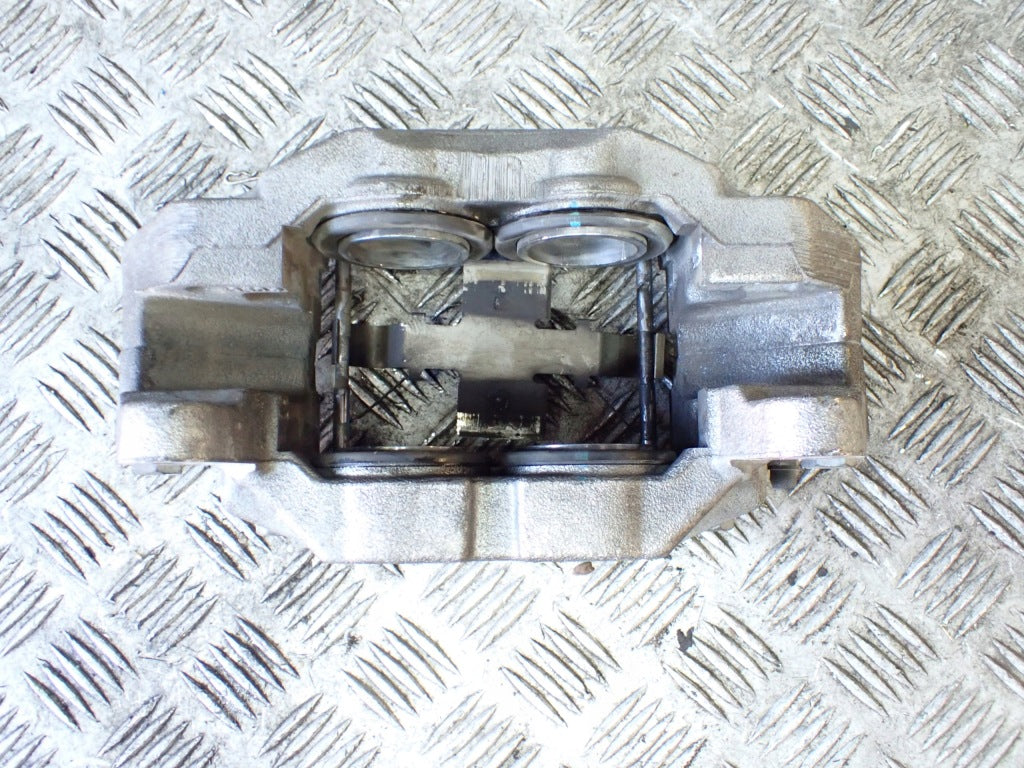 Front Caliper Chevrolet Silverado Suburban Yukon Escalade Sierra Tahoe 19-