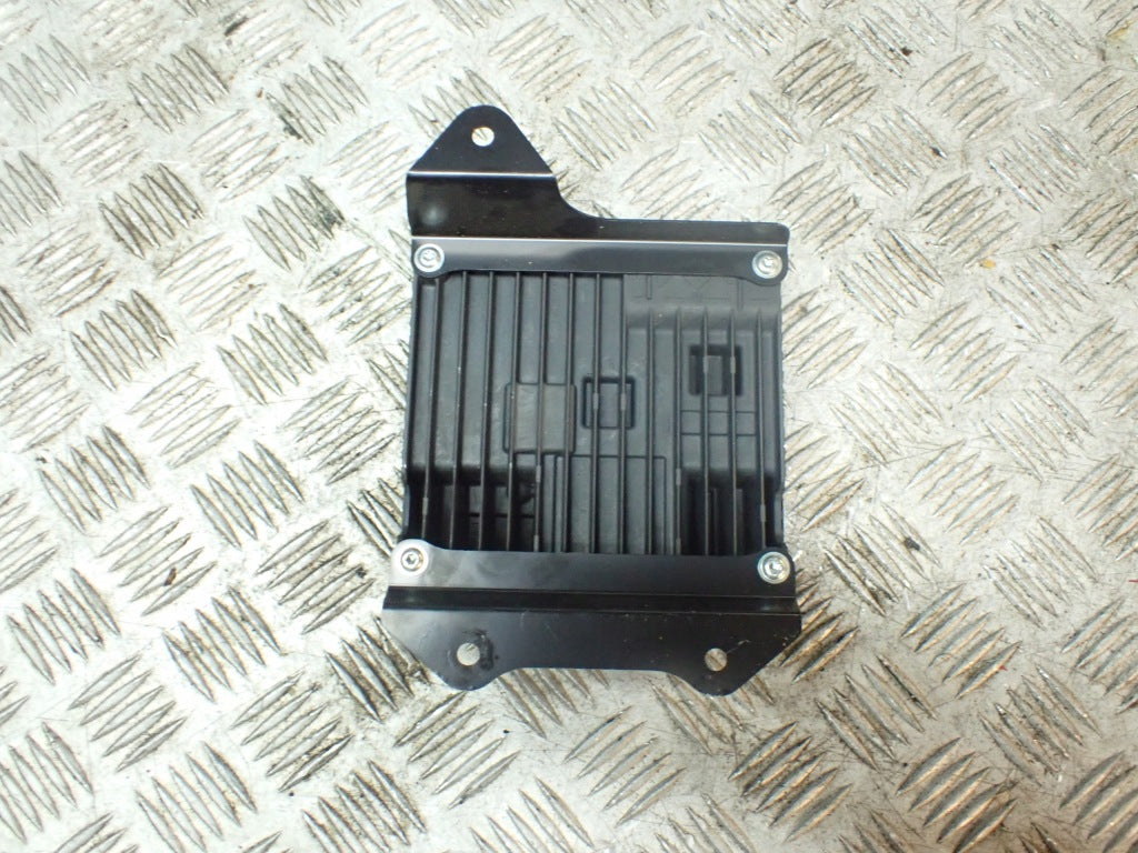 Inwerter Przetwornica Chevrolet Suburban Tahoe Cadillac Escalade Yukon 21-