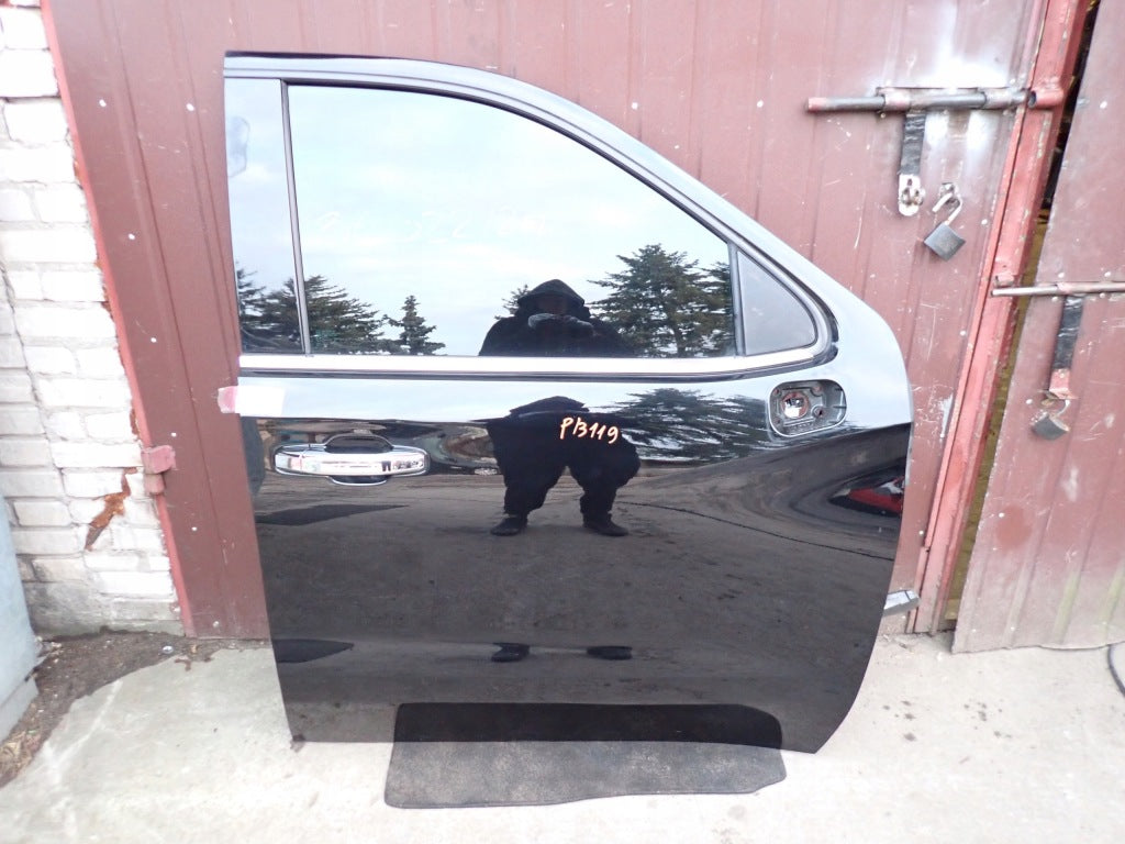 Right Front Door Glass Chevrolet Silverado GMC Sierra 2019-