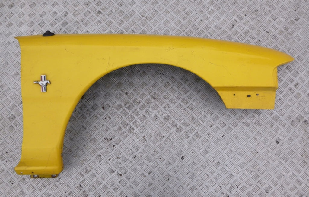 Błotnik Przedni Przód Prawy Ford Mustang 94-99