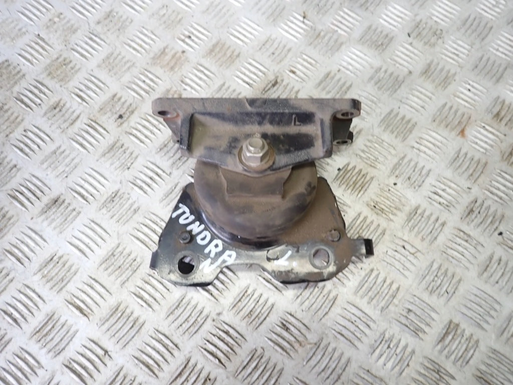 Poduszka Silnika Łapa Lewa Toyota Tundra 5.7 2016