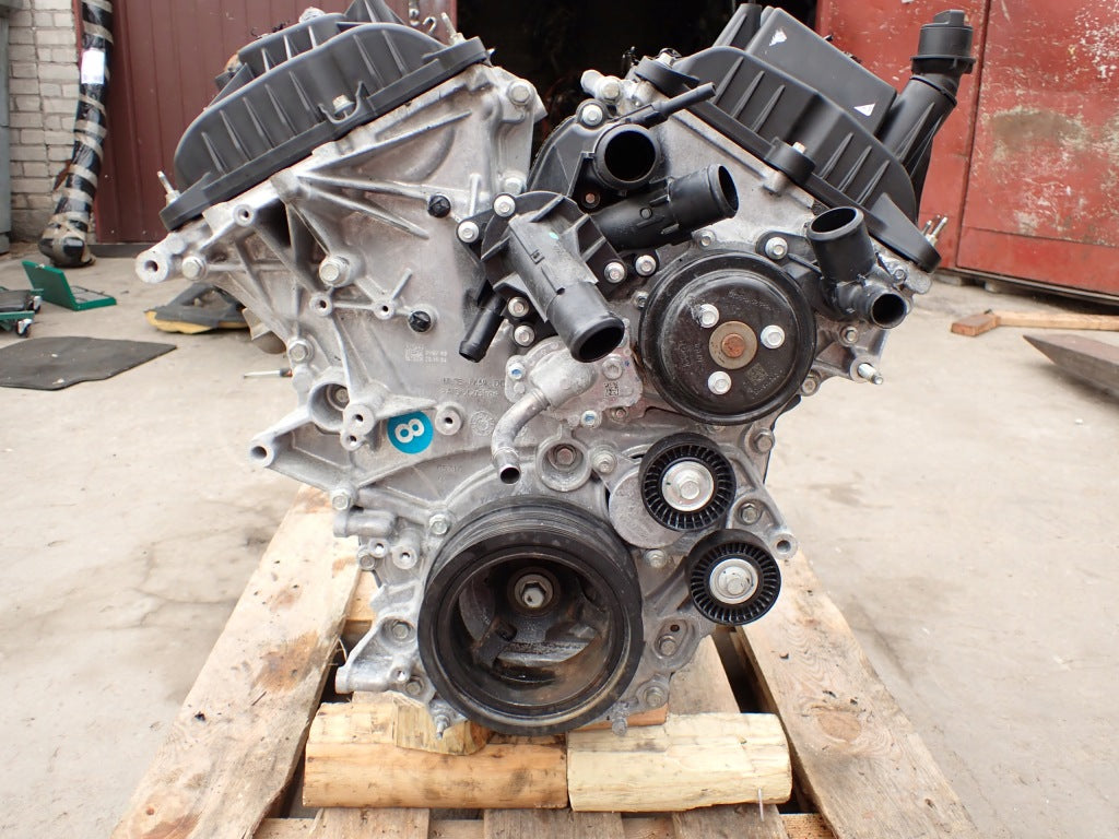 Silnik goły 3.5 V6 Ecoboost Ford Expedition F150 2024, część marki Autolandparts, widoczny z bliska na zdjęciu