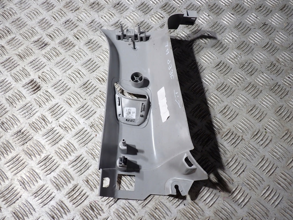 Osłona Słupka Jeep Grand Cherokee WL 2.0 4XE 2021-