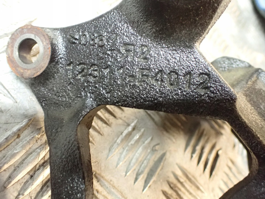 Right Engine Mounting Bracket Toyota Tundra Sequoia 22-