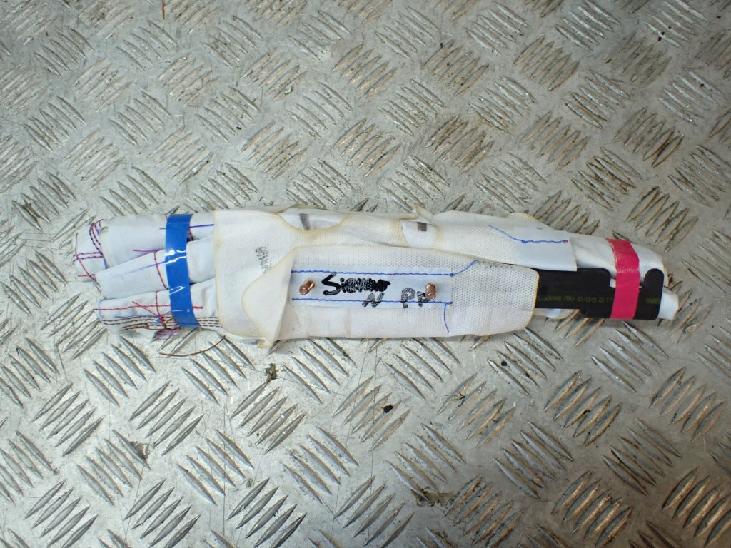 Poduszka Boczna Fotela Prawa Przednia Przód Airbag Toyota Sienna XL40 2021